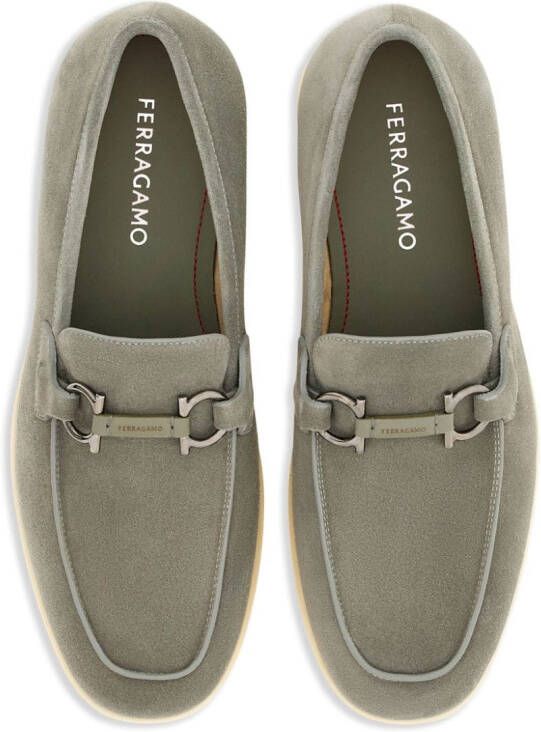 Ferragamo Gancini suède loafers Grijs