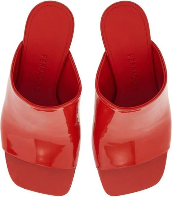 Ferragamo Muiltjes met open neus Rood