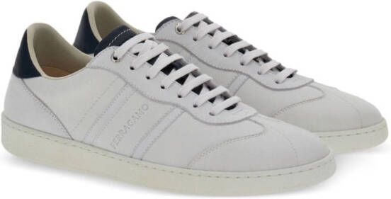 Ferragamo Sneakers met logo-reliëf Wit