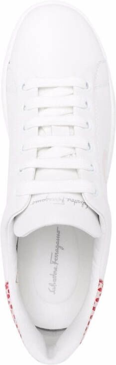 Ferragamo Sneakers met print Wit