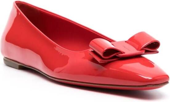 Ferragamo Vara ballerina's met strikdetail Rood