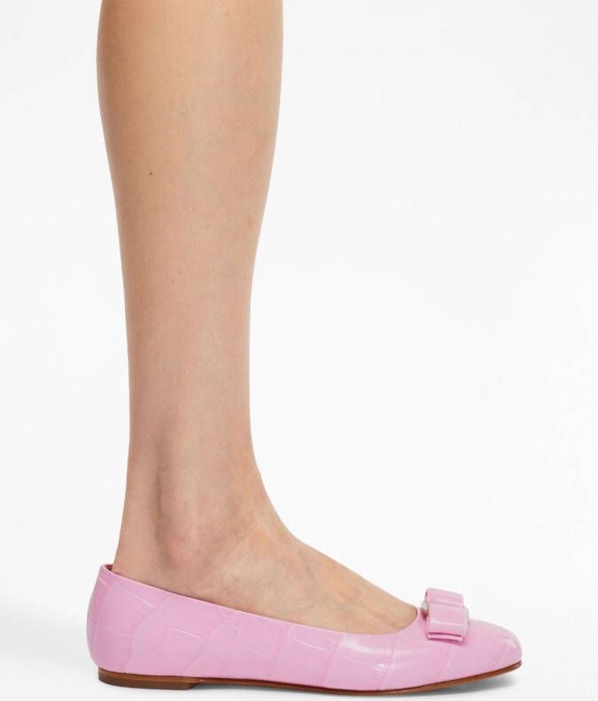 Ferragamo Vara ballerina's met strikdetail Roze