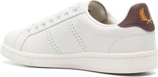 Fred Perry Leren sneakers met geborduurd logo Wit