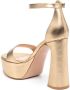 Gianvito Rossi Sandalen met plateauzool Goud - Thumbnail 3