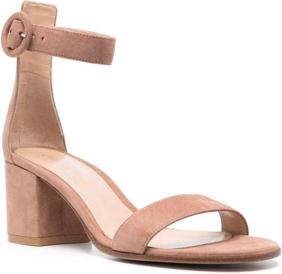 Gianvito Rossi Sandalen met enkelbandje Beige