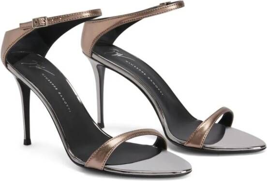 Giuseppe Zanotti Beverlee gelamineerde sandalen Bruin