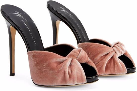 Giuseppe Zanotti Bridget fluwelen sandalen Roze