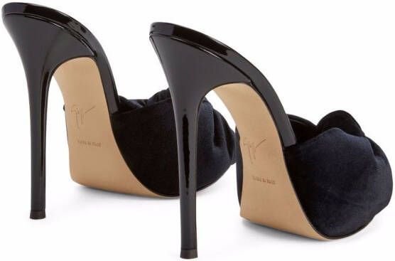 Giuseppe Zanotti Bridget fluwelen sandalen Zwart