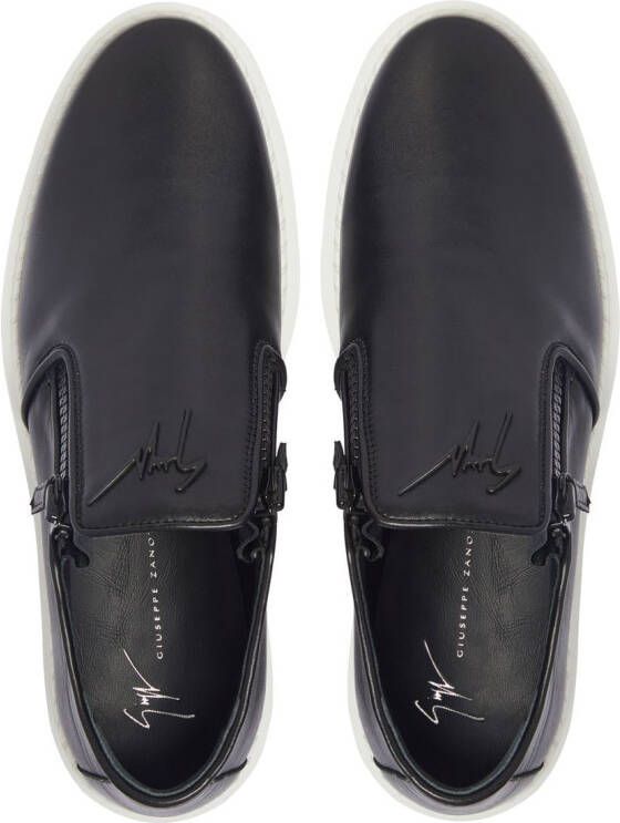 Giuseppe Zanotti Cooper loafers met logo plakkaat Zwart