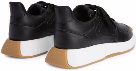 Giuseppe Zanotti Ferox sneakers met kant Zwart