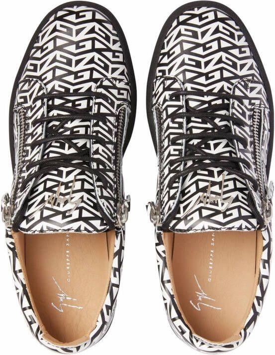 Giuseppe Zanotti Frankie sneakers met monogram Zwart