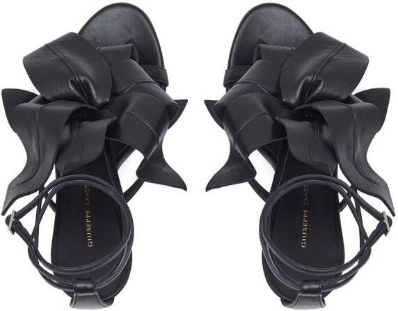 Giuseppe Zanotti Lilium stiletto sandalen verfraaid met bloemen Zwart