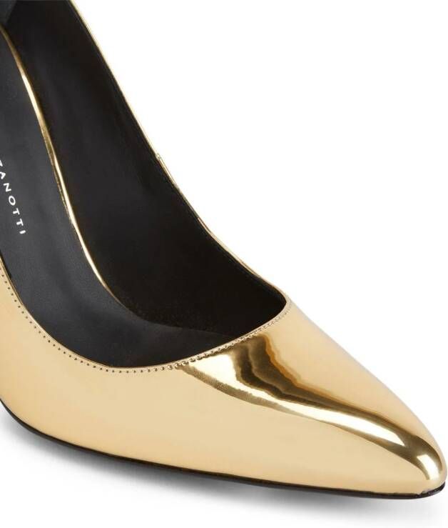 Giuseppe Zanotti Pumps met lakleren hak Goud