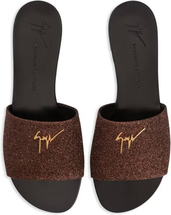 Giuseppe Zanotti Shirley slippers met glitter Bruin