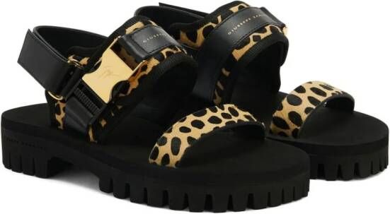 Giuseppe Zanotti Shyan chunky suède sandalen met print Zwart