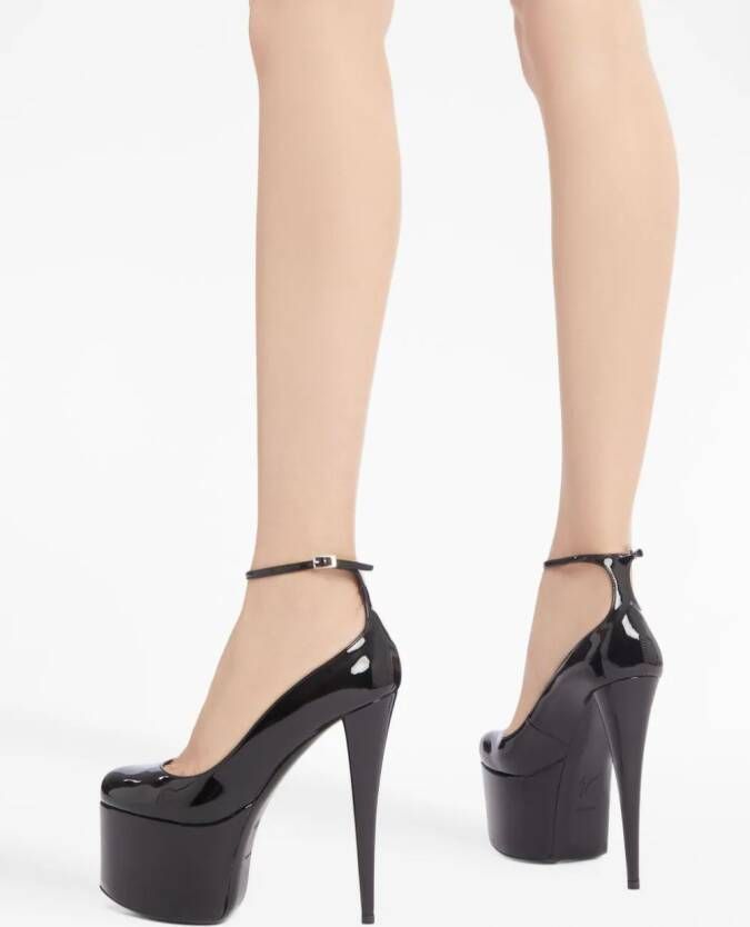 Giuseppe Zanotti Stiletto pumps van lakleer Zwart