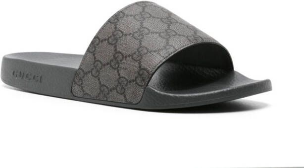 Gucci GG Supreme canvas slippers Grijs