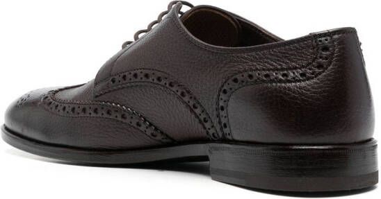 Henderson Baracco Brogues met geperforeerd detail Bruin