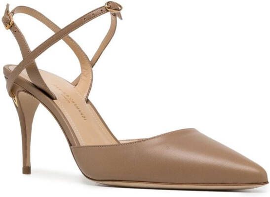 Jennifer Chamandi Vittorio pumps met hak Bruin