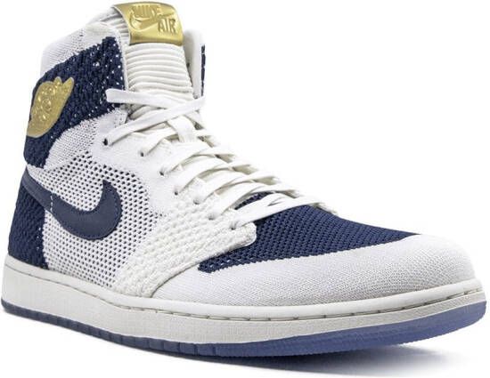 Jordan Air 1 Retro Flyknit high-top sneakers Wit