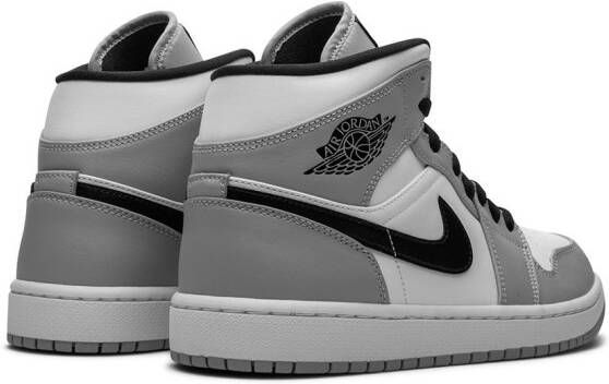 Jordan Air 1 Mid "Light Smoke Grey" sneakers Grijs