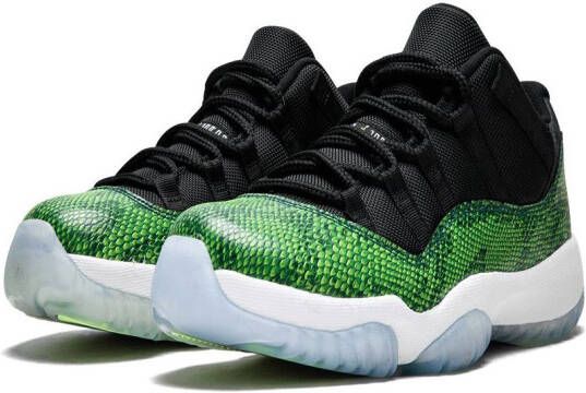 Jordan Air 11 Retro low-top sneakers Zwart