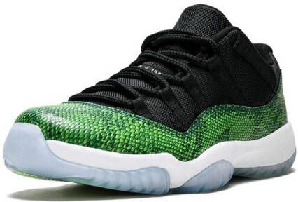 Jordan Air 11 Retro low-top sneakers Zwart