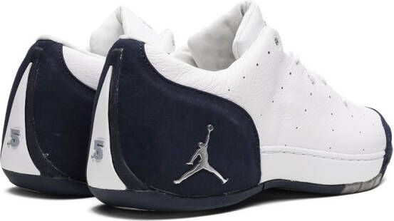 Jordan Carmelo 1.5 sneakers Wit