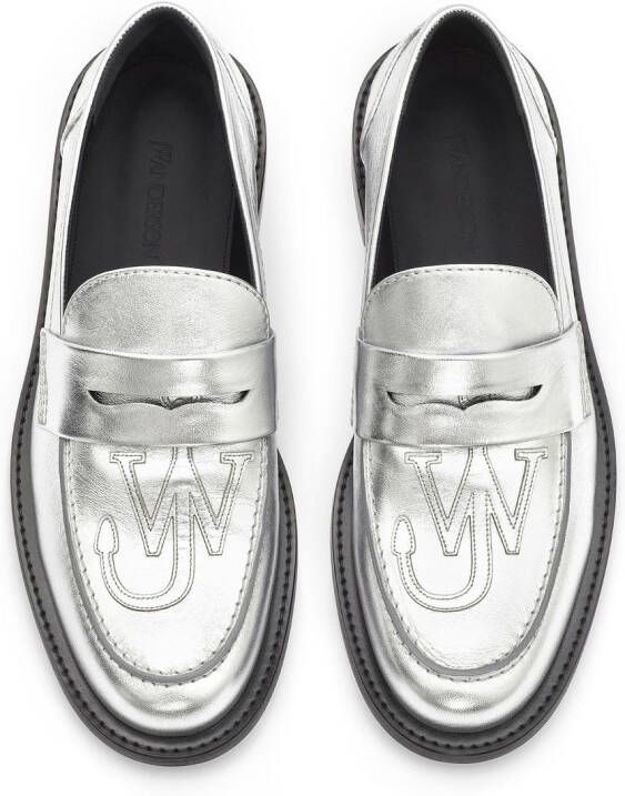 JW Anderson Loafers met geborduurd logo Zilver