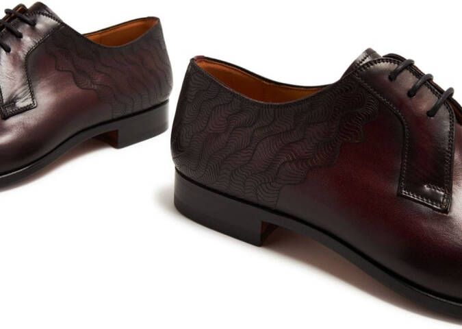 Magnanni Derby schoenen met reliëf Bruin