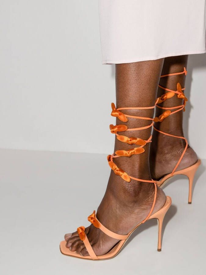 Manolo Blahnik Fiocco sandalen Oranje