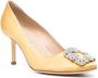 Manolo Blahnik Hangisi pumps met kristallen gesp Geel - Thumbnail 2