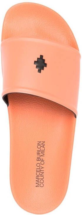 Marcelo Burlon County of Milan Slippers met print Oranje