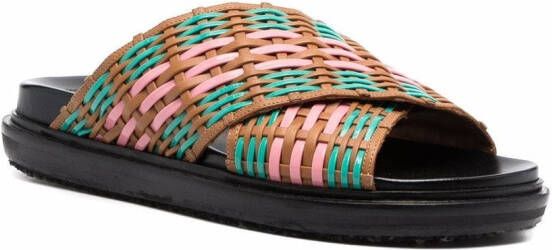 Marni Sandalen met gekruiste bandjes Bruin