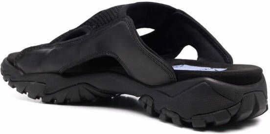 MCQ Striae leren slippers Zwart