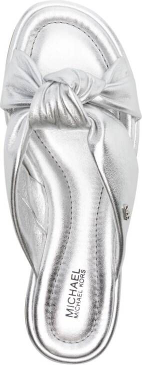 Michael Kors Elena metallic slippers Zilver