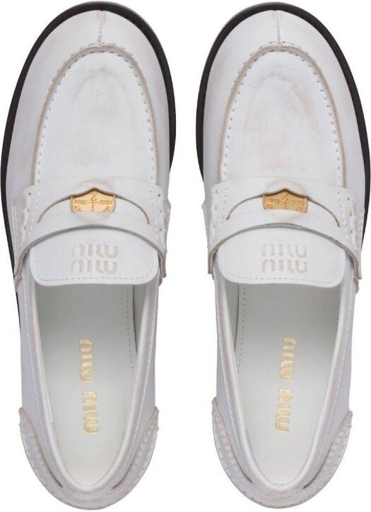 Miu Leren loafers Wit