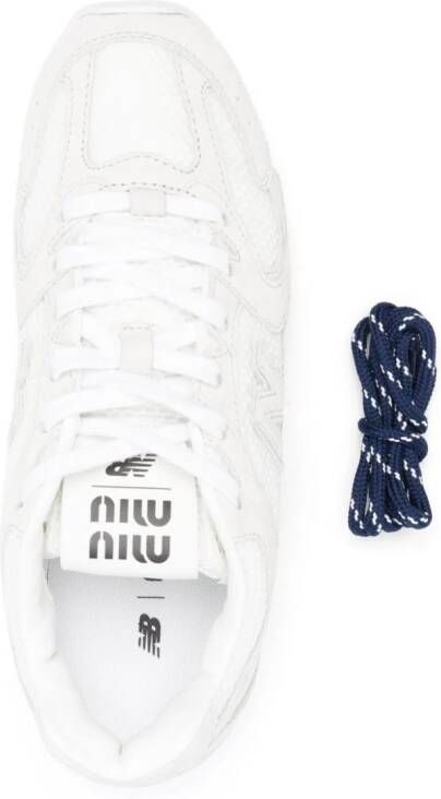 Miu x New Balance 530 sneakers Wit
