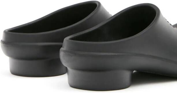 MM6 Maison Margiela Slippers met patroon Zwart