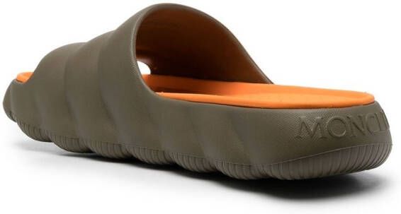 Moncler Lilo slippers met imitatie voering Groen