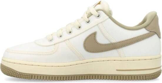 Nike Air Force 1 '07 leren sneakers Beige