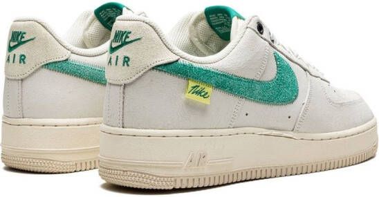 Nike Air Force 1 '07 LV8 sneakers Wit