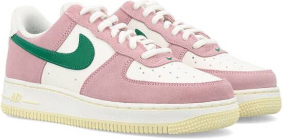 Nike Air Force 1 '07 sneakers met vlakken Roze