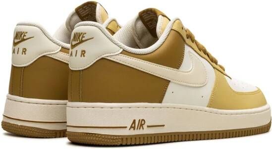 Nike Air Force 1 "Bronzine" sneakers Geel