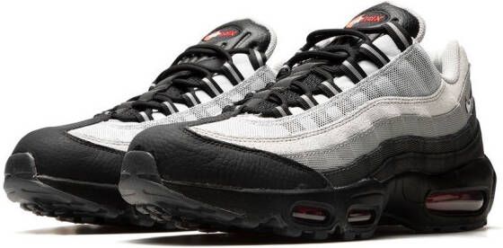 Nike Air Max 95 sneakers met vlakken Zwart