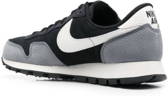 Nike Air Pegasus 83 low-top sneakers Zwart