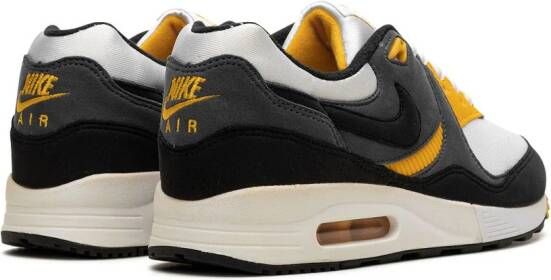 Nike "Air Ship University Gold sneakers" Zwart