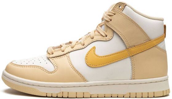 Nike "Dunk High Pale Vanilla sneakers" Beige