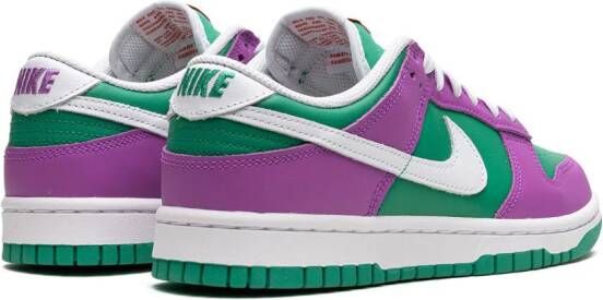 Nike "Dunk Low Green Fuchsia sneakers" Groen