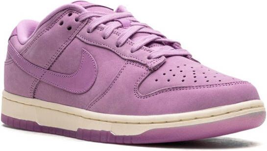 Nike "Dunk Low Green Fuchsia sneakers" Roze